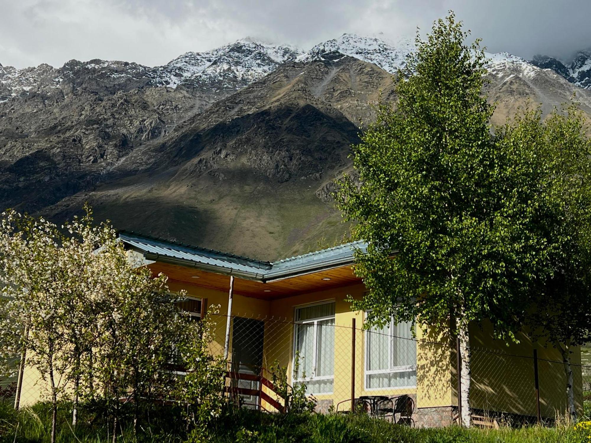 Mountain Kazbegi Apartment Dış mekan fotoğraf